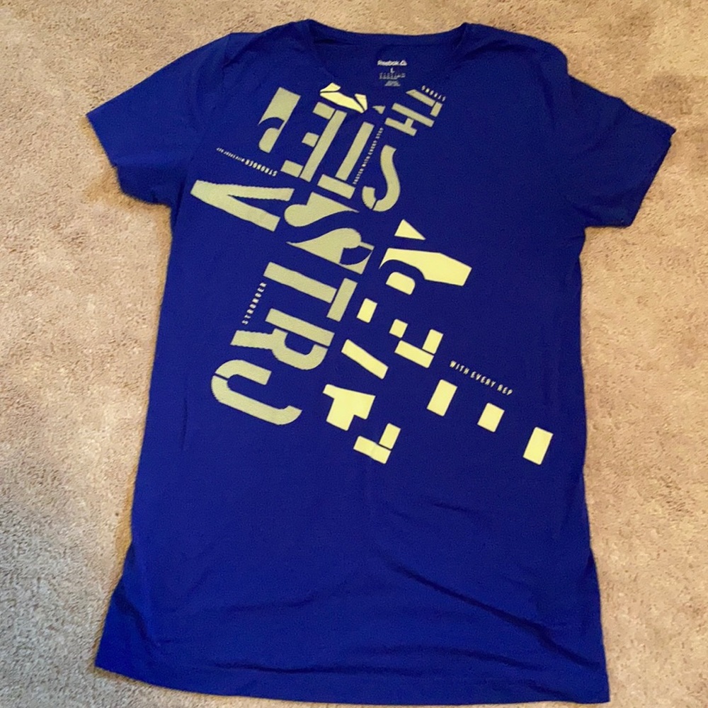 Womens Reebok t shirt size large